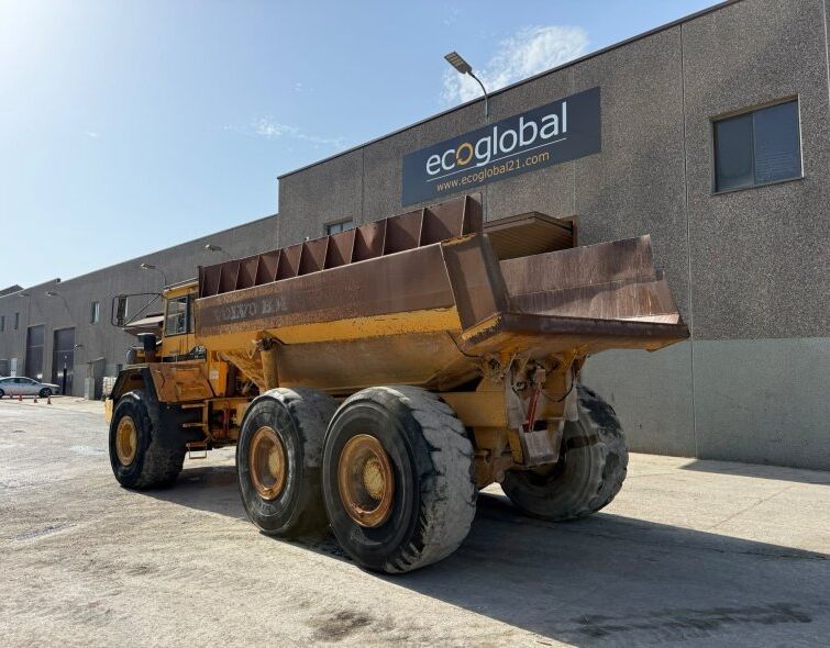 VOLVO A35
